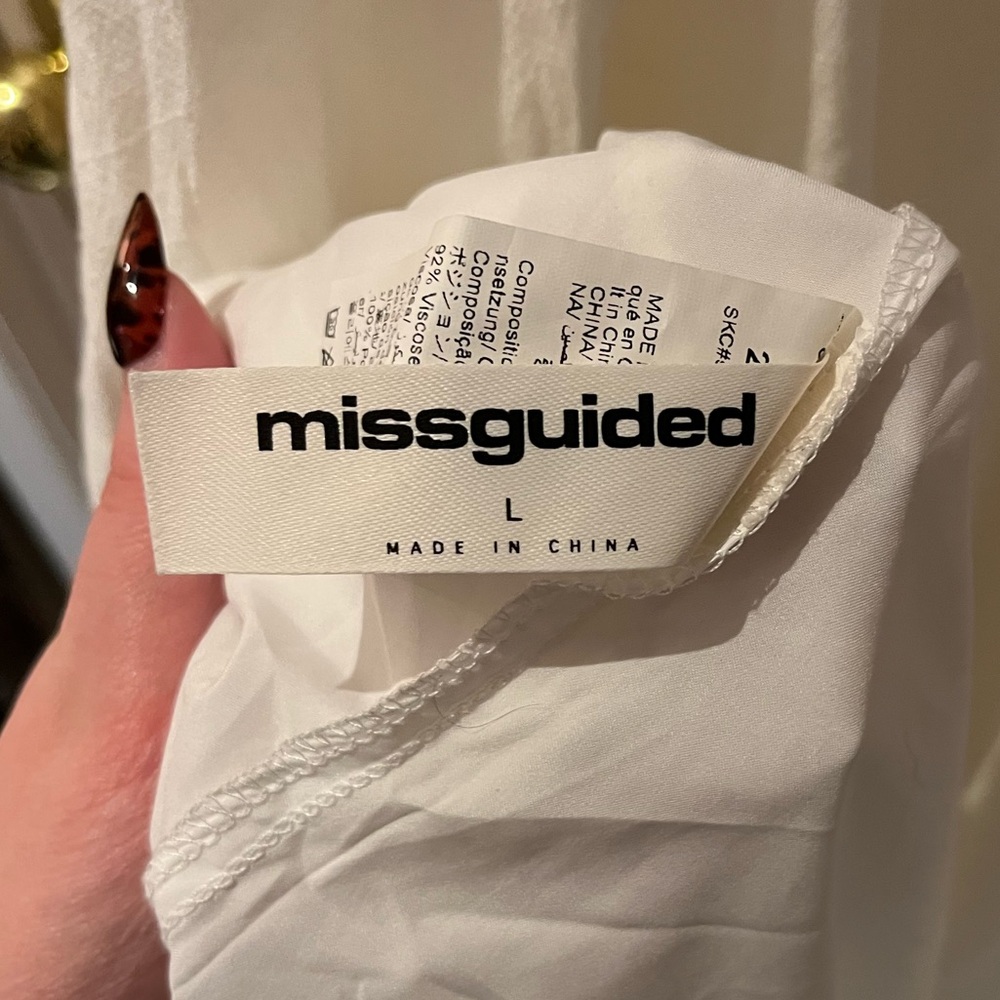 MISSGUIDED Linen V-Neck Empire Waist Dress - Picture 8 of 9
